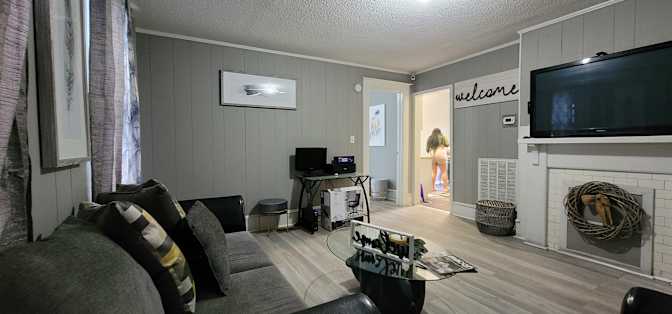 GBU Holdings Group's room