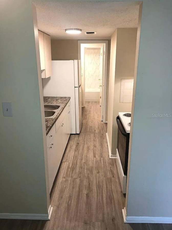sam's room