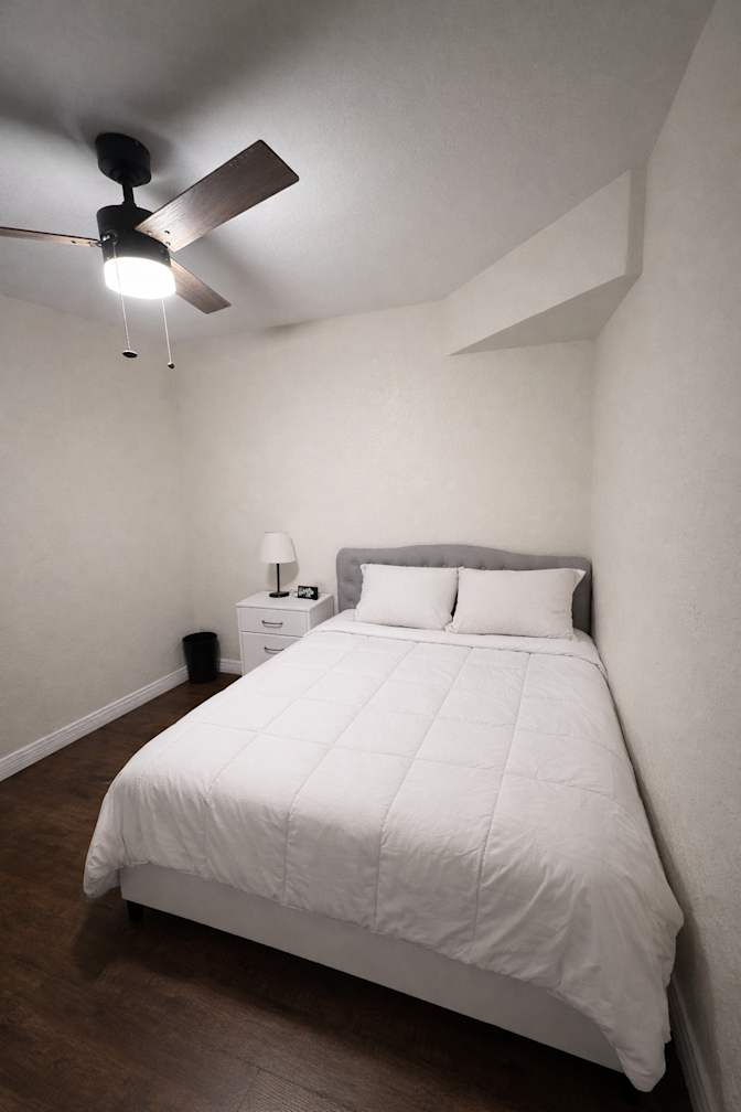 Justin Lomakin's room