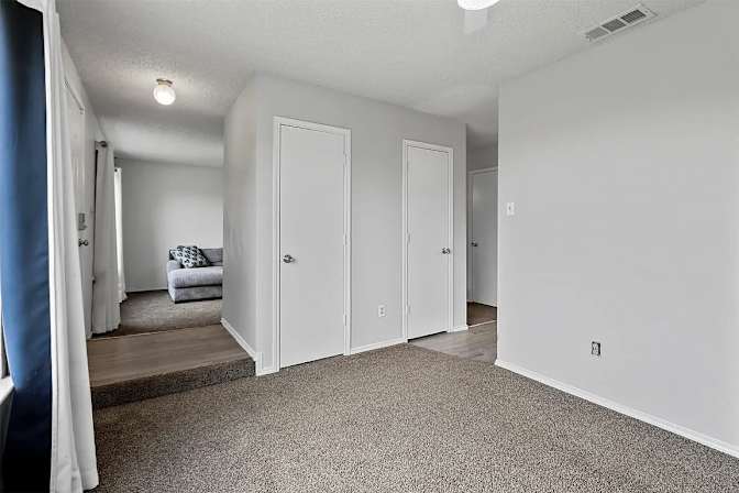 Ola's room