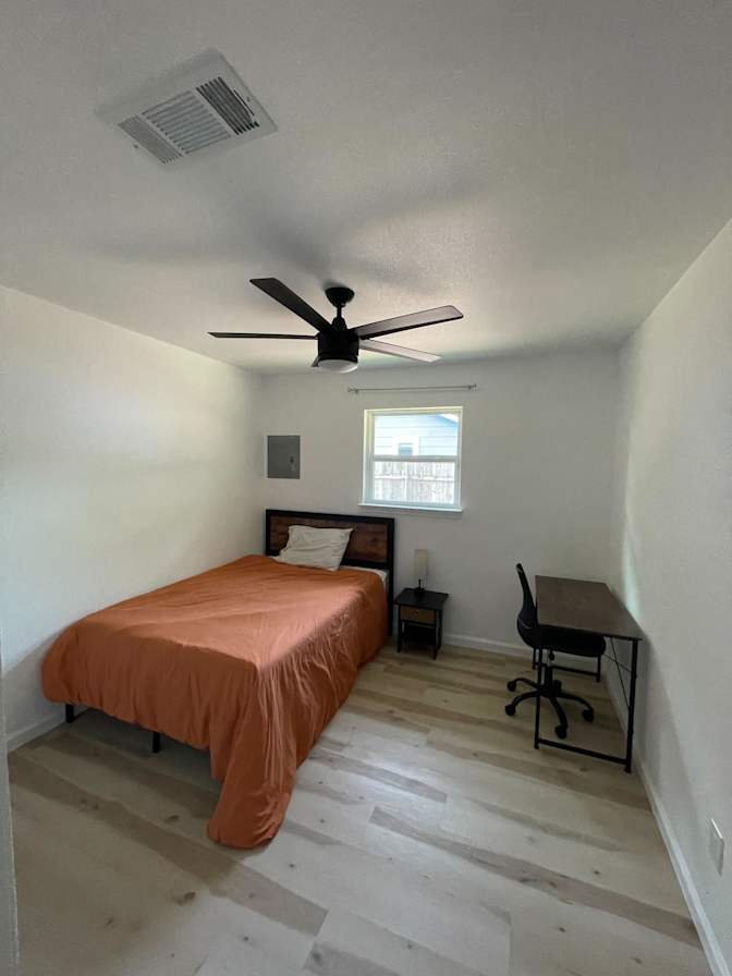 PadSplit's room