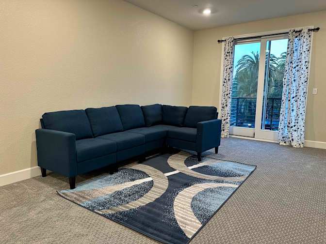 Golden Gate Rentals's room