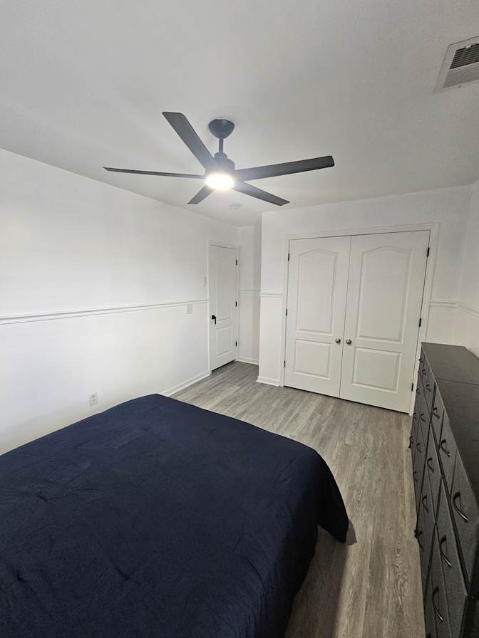 Francisco's room