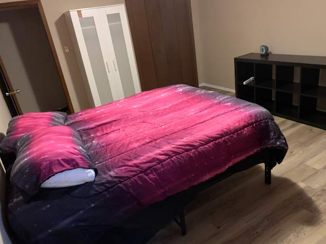 jo lapshinoff's room