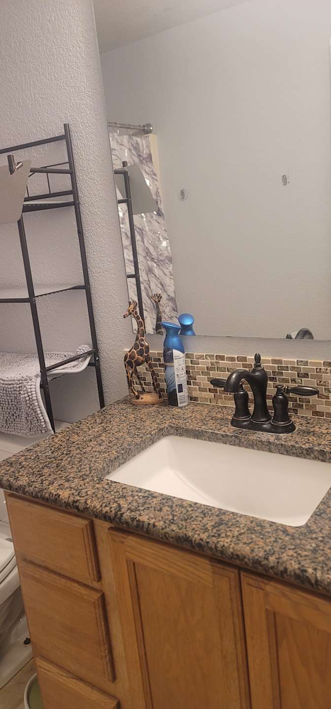 Nas's room