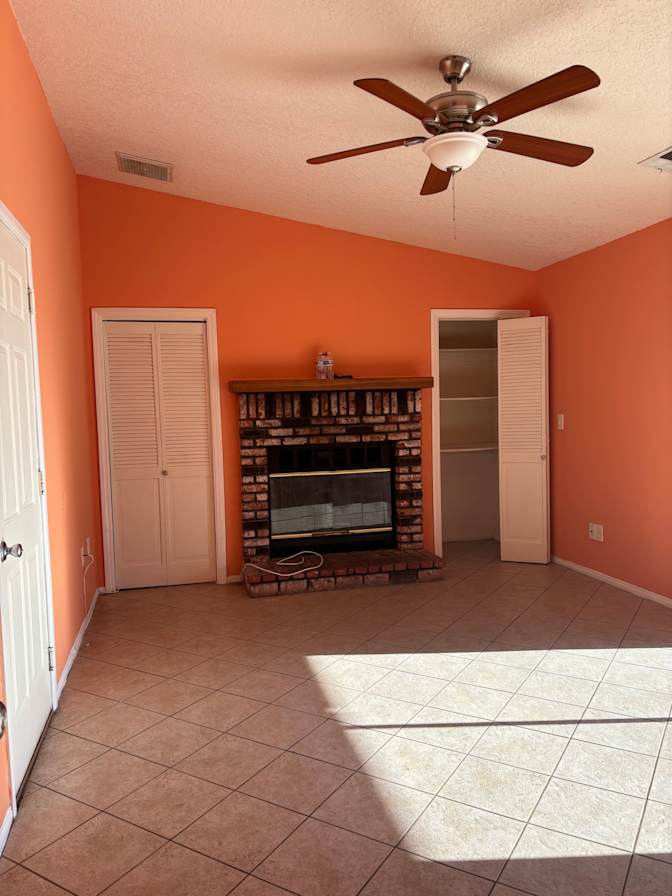 Seida Castillo's room