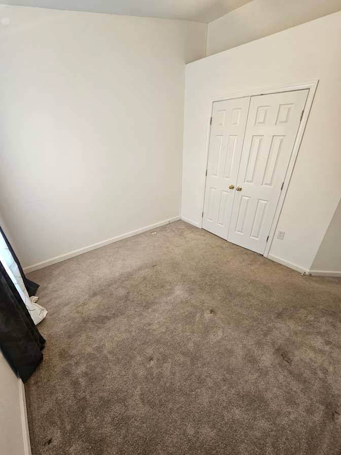 Jay Ash's room