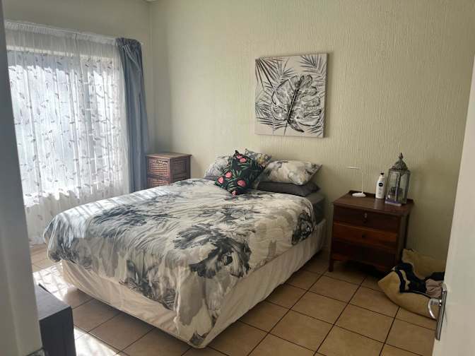 Rea's room