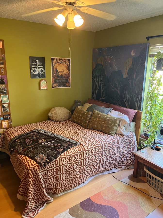 Sara's room