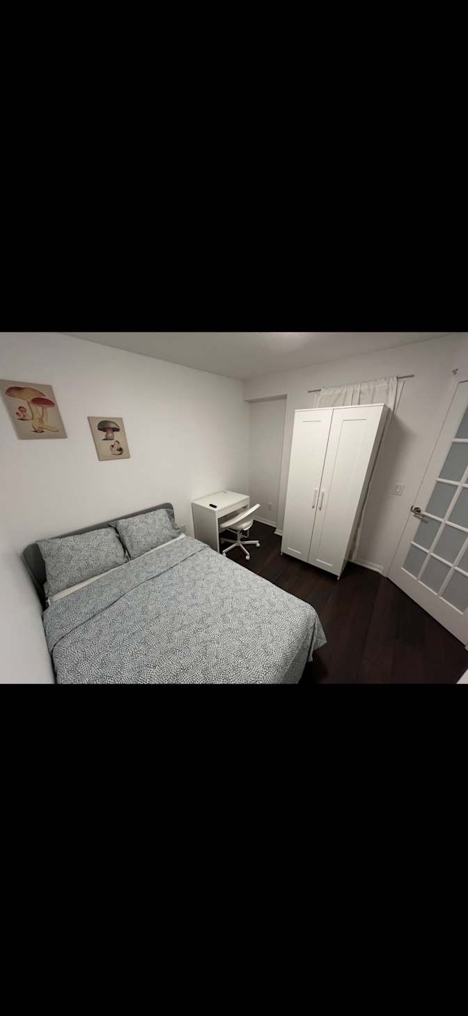 Innova's room