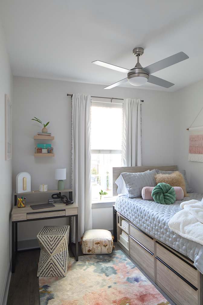 Qilin Jiang's room