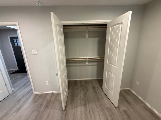 Thomas's room