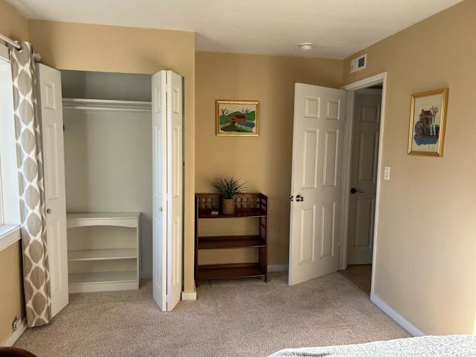 Olivia  Temu's room
