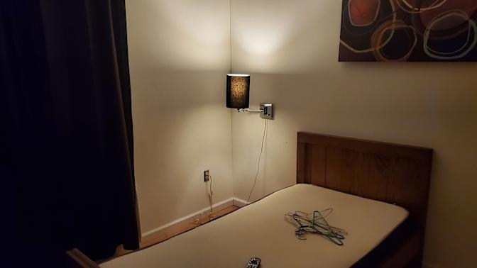 Enrique's room