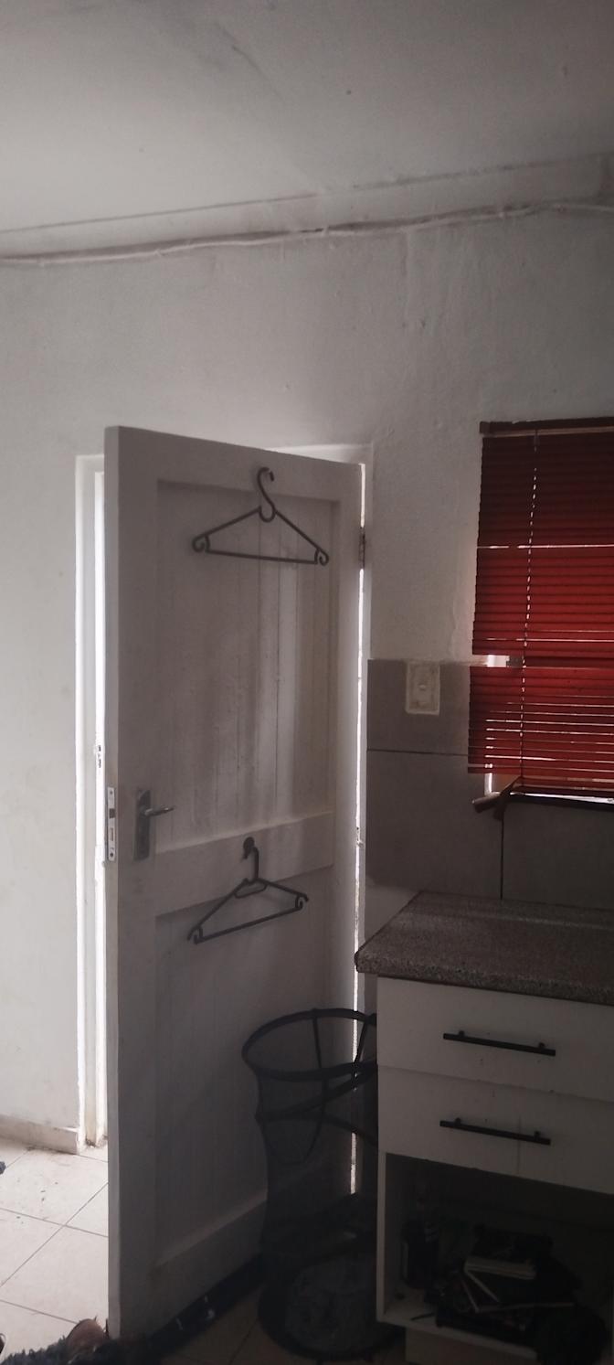 Senzo's room