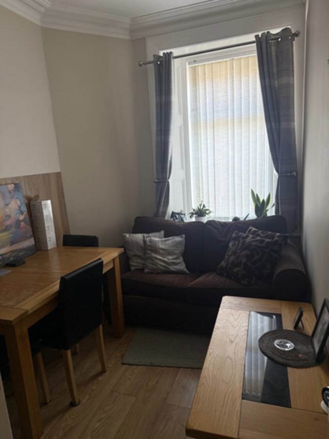 Csaba's room