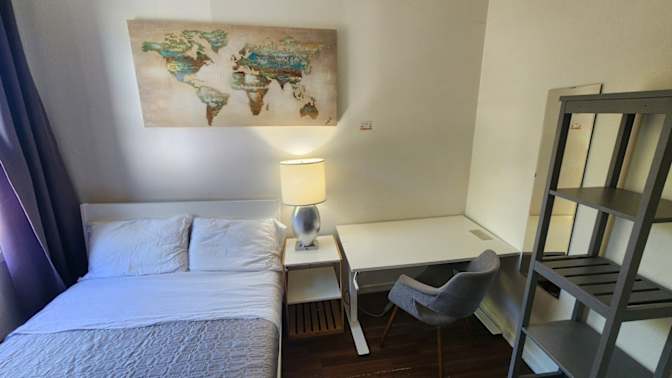 Laure's room