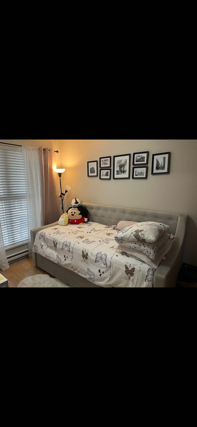 Nikki Tipon's room