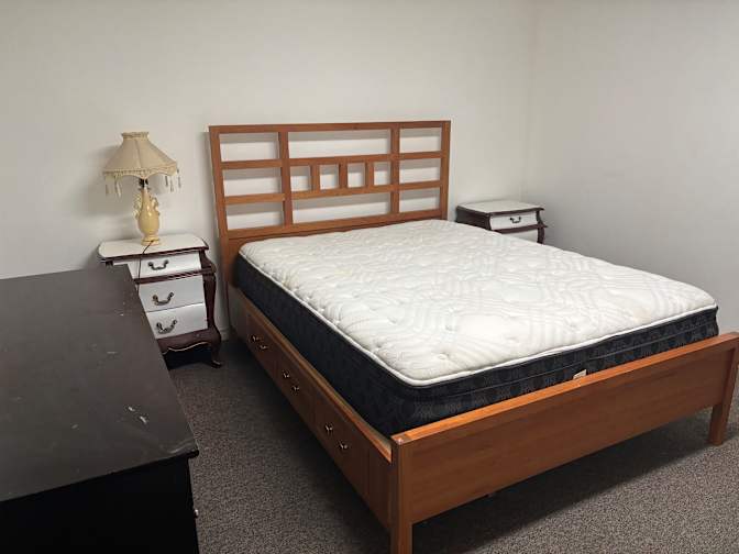Darlene's room