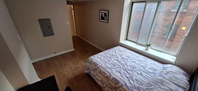 Guillermo's room