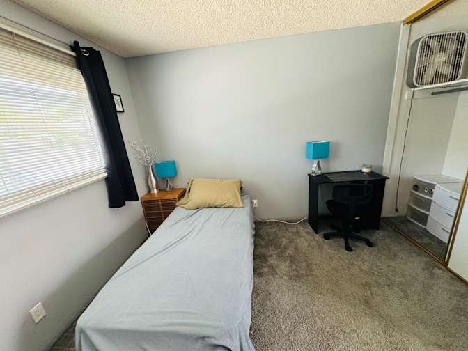 Beth Ilanan's room