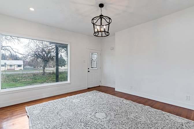 KristyAnna Elzinga's room