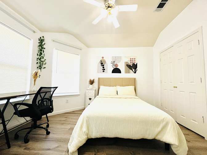 Vivian's room