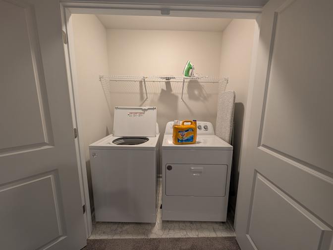 Alcove Rooms's room