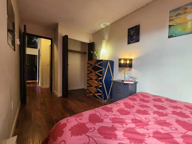 Aron Cooper's room