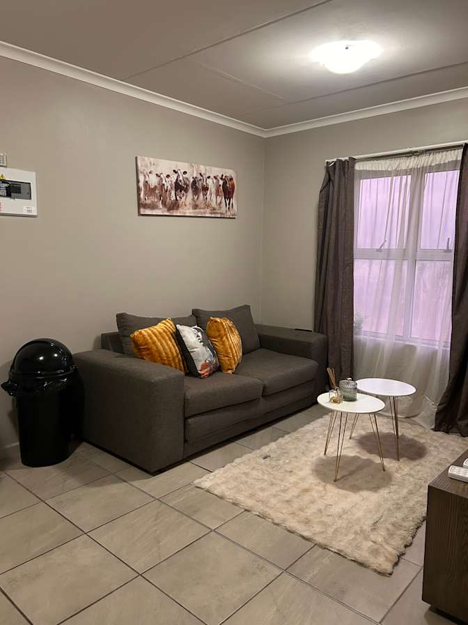 Alutho's room