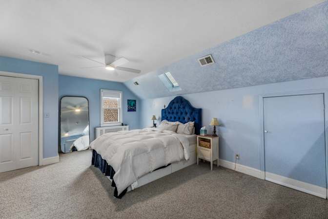 David Zas's room