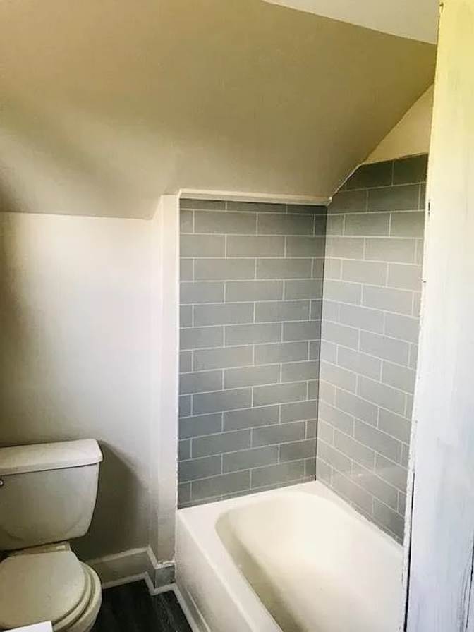 Alcove Rooms's room