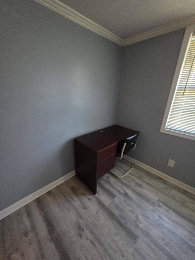 Shakoor's room