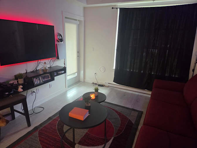 Eddy's room