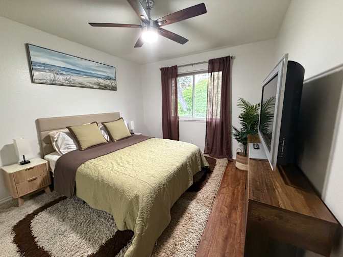Imelda M.'s room