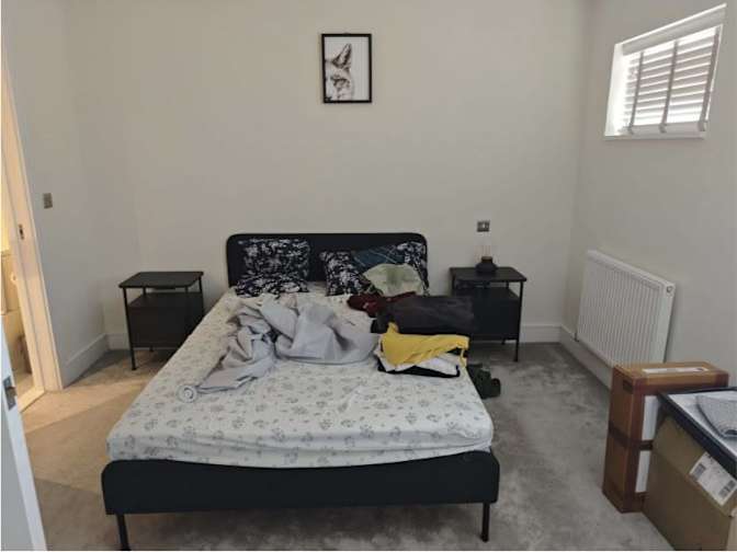 Varun's room