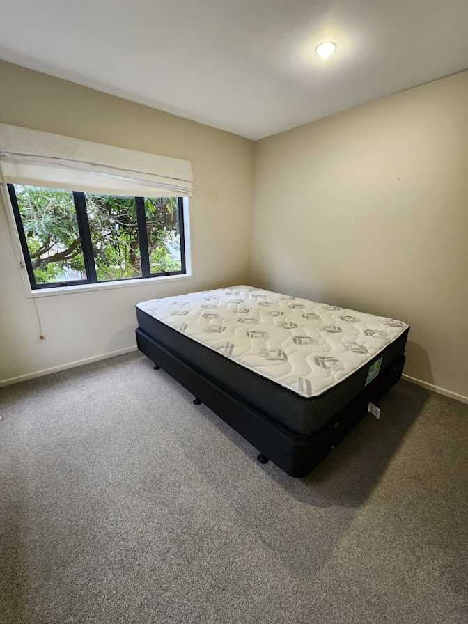 Elle's room