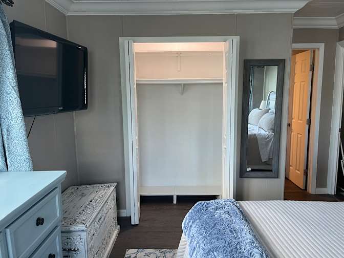 Aviva's room