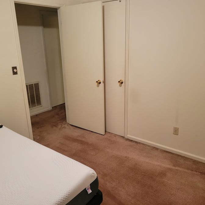Mikolai Robeson's room