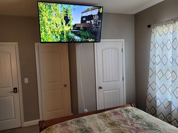 Mark's room