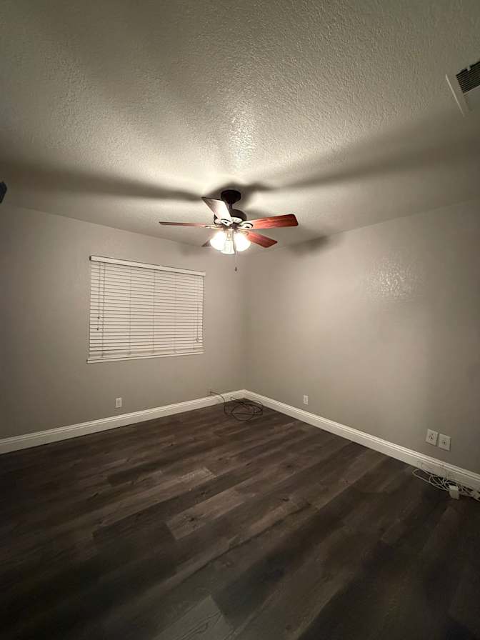 Alberto's room