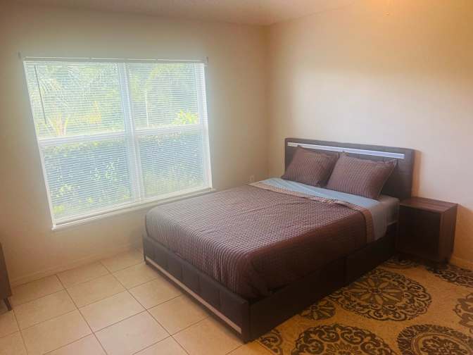Yanique H Montima's room