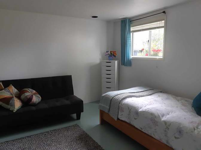 Awesome's room