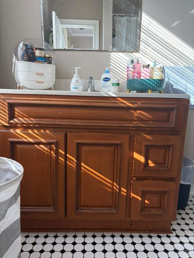Tanvi Joshi's room