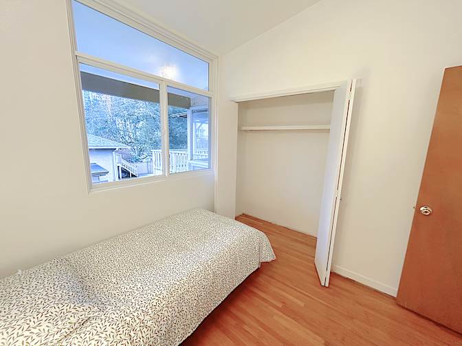 Shirin's room