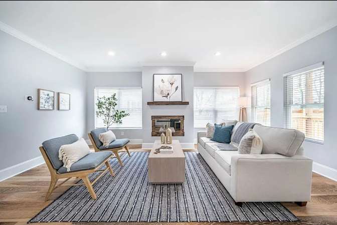 Alcove Rooms's room