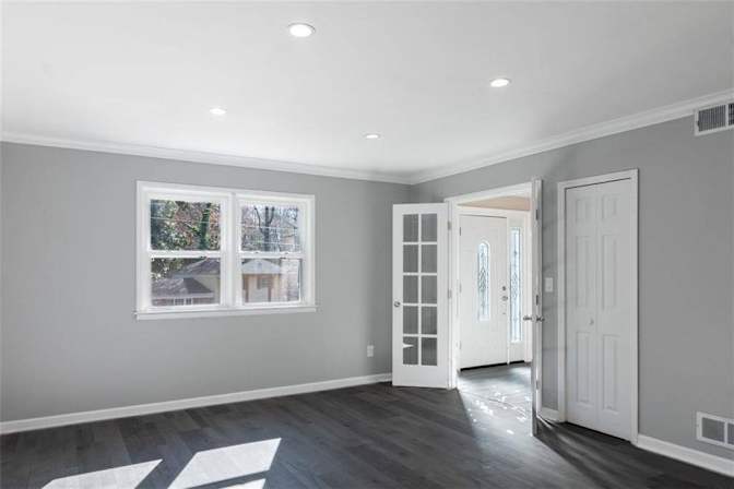 Alcove Rooms's room