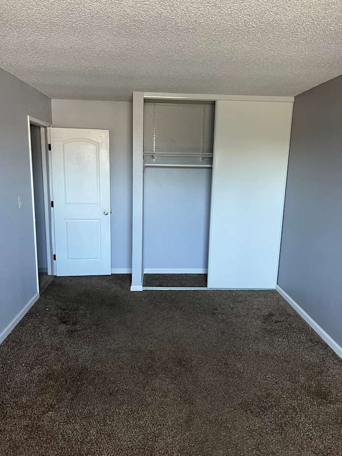 Tom's room