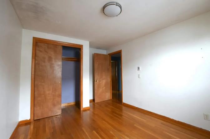 Chi's room