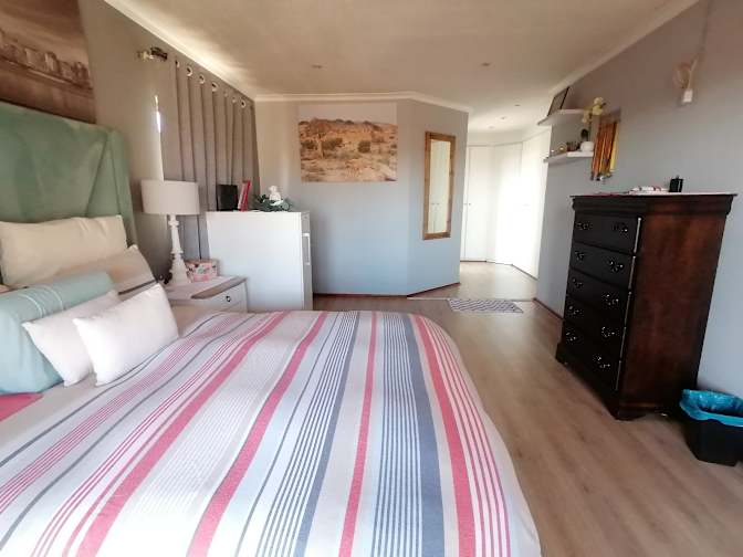THANDI's room